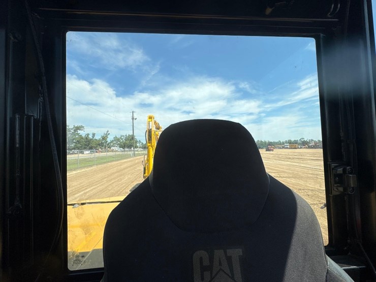 2016-caterpillar-306e-image-38
