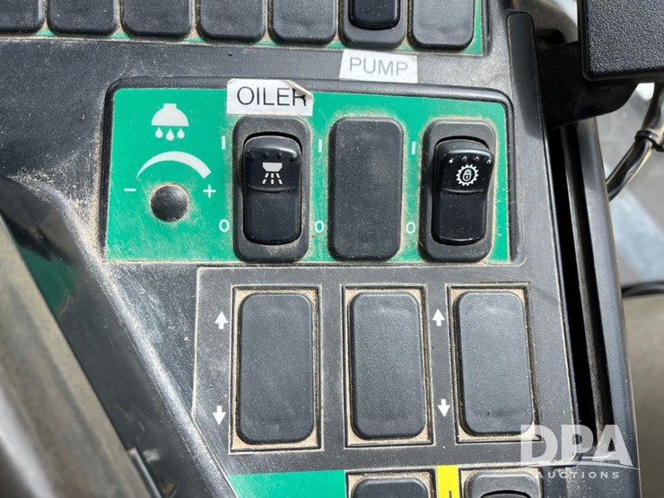 2015-case-ih-titan-4530-image-95
