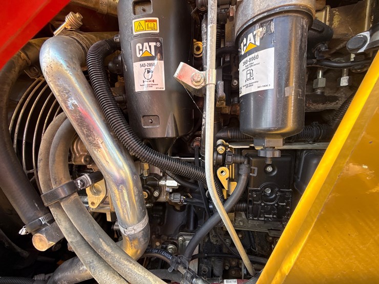#160-•-#27079-•-caterpillar-f20f-2-4x4-backhoe-loader-image-32