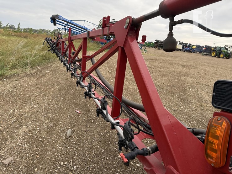2020-case-ih-patriot-4440-image-46