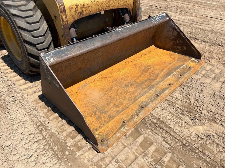 2008-caterpillar-226b2-image-13