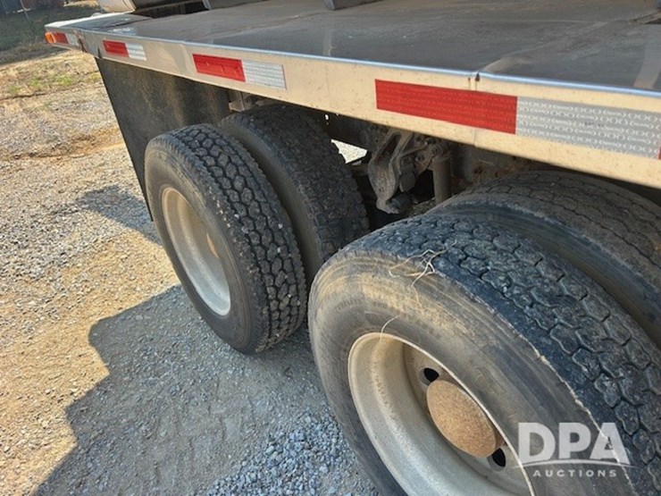 1996-mack-ch613-image-19