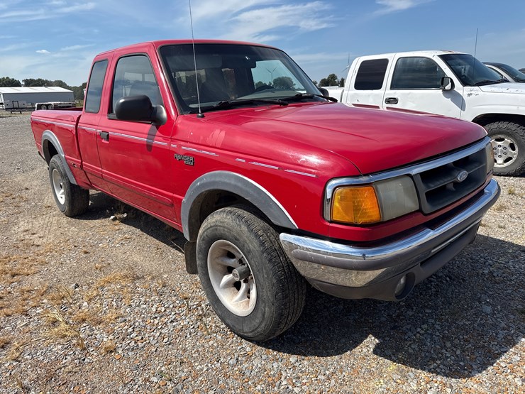 1997-ford-ranger-xlt-image-2