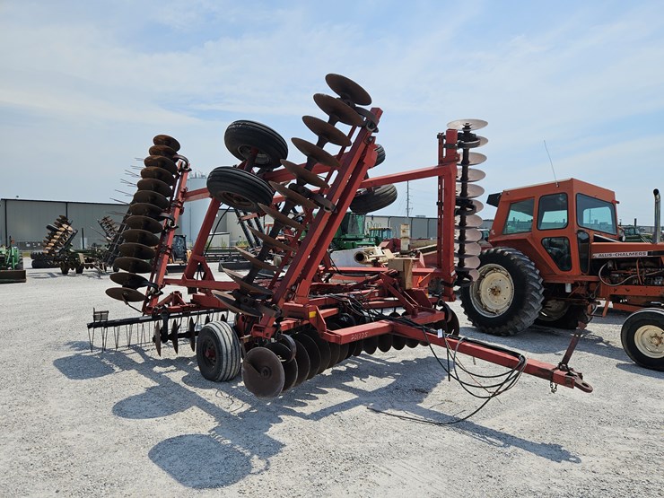 case-ih-3900-image-12