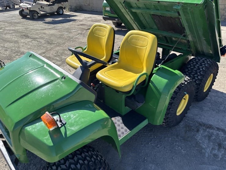 john-deere-gator-image-12