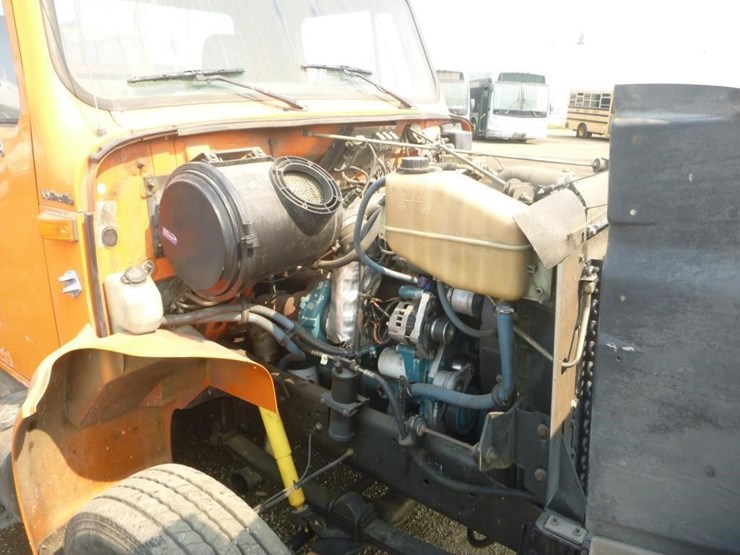2000-international-4700-image-13