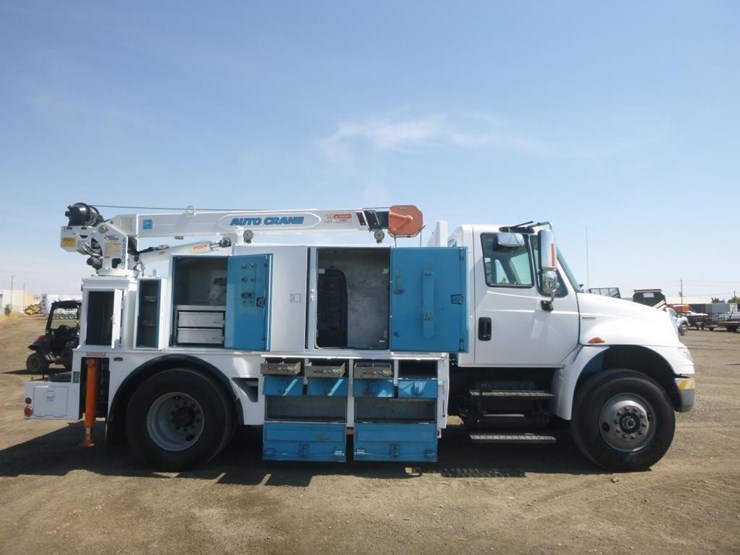 2011-international-durastar-4300-image-7
