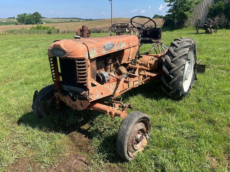 brockway-tractor-image-1