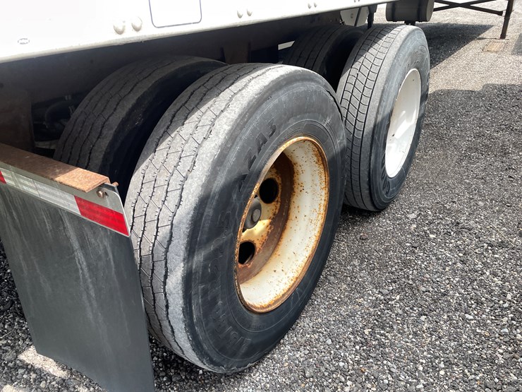 #6284-•-2005-utility-53'-reefer-semi-trailer-(has-wi-title)-image-21
