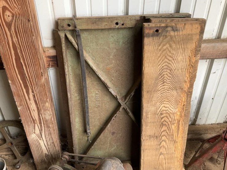 #110-•-buss-88-planer-image-35