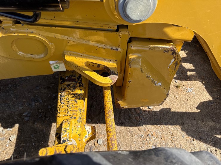 #160-•-#27079-•-caterpillar-f20f-2-4x4-backhoe-loader-image-27