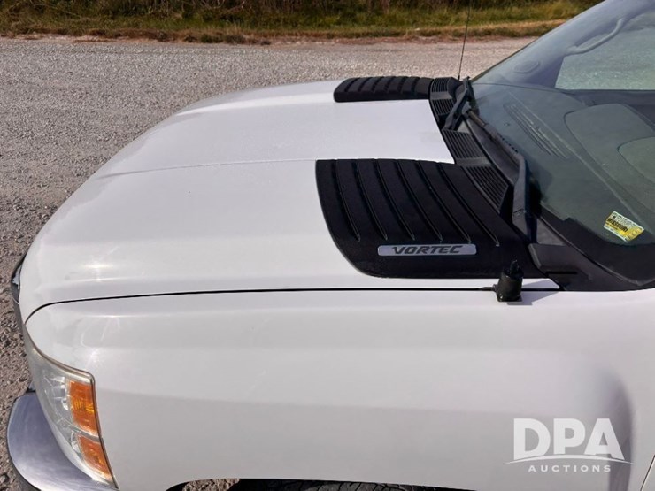 2012-chevrolet-3500-image-20