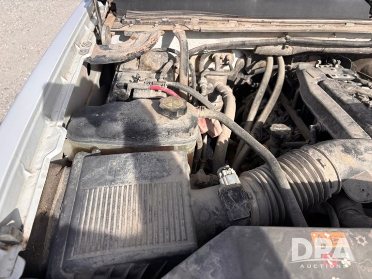 2012-chevrolet-3500-image-52