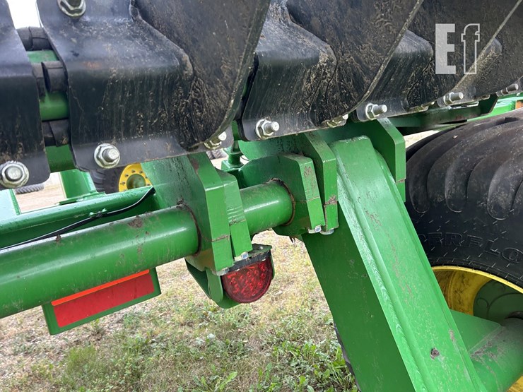 2021-john-deere-2680h-image-18