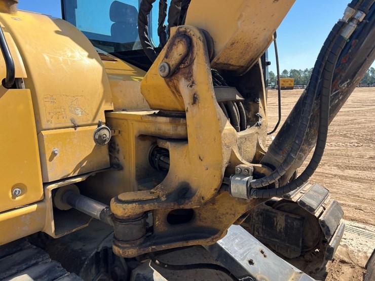 2015-caterpillar-308e2-cr-image-26