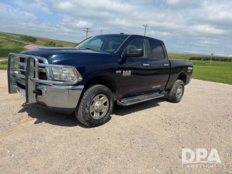 2014-dodge-ram-2500-image-1