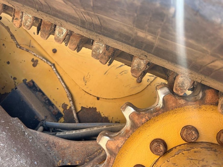 2015-caterpillar-299d-image-16