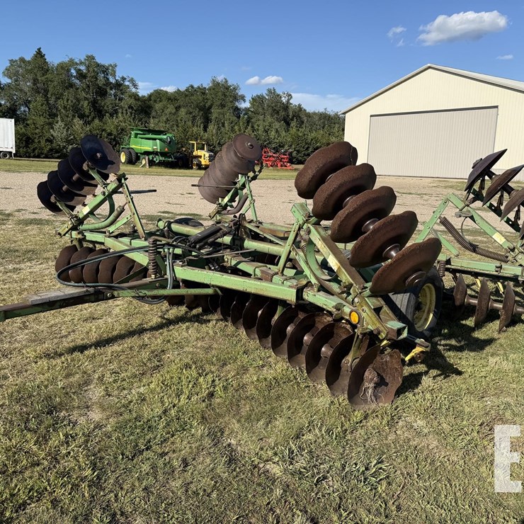 JOHN DEERE FWB