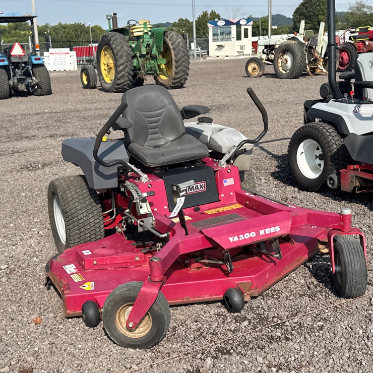 #35 • YAZOO ZERO TURN LAWN MOWER