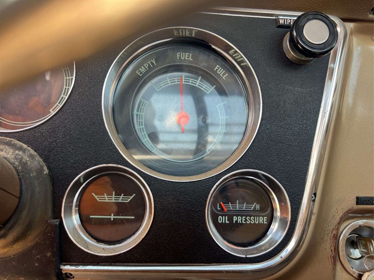 1969-chevy-c20-custom-camper-image-136
