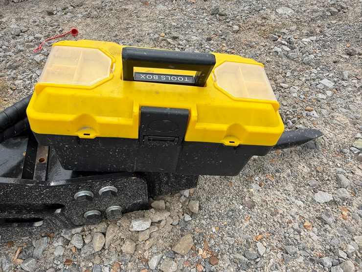 #230-•-#27017-•-unused-giyi-gy-p45-mini-skid-steer-breaker-psc452507147-image-6