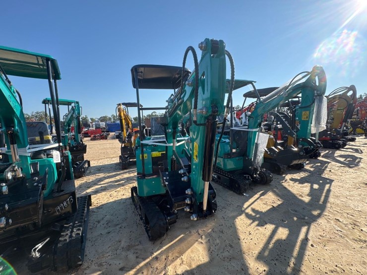 unused-cfg-h15r-excavator-image-4