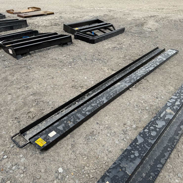 #2000 • #26468 • Unused VISEC Forklift Extension Rod