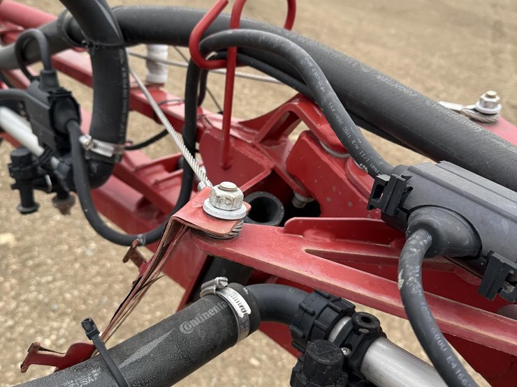 2020-case-ih-patriot-4440-image-32