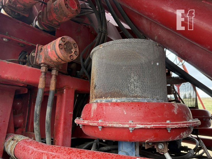 2010-case-ih-titan-3520-image-45