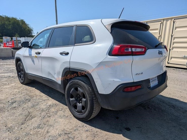 2017-jeep-cherokee-image-10