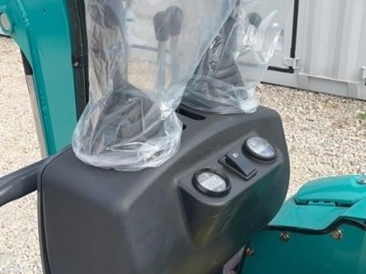 2025-cfg-qk16r-mini-excavator-image-6