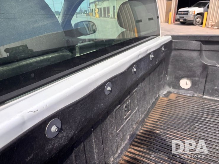2012-gmc-sierra-2500-image-32