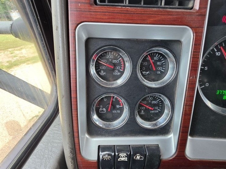 2008-kenworth-t660-image-34