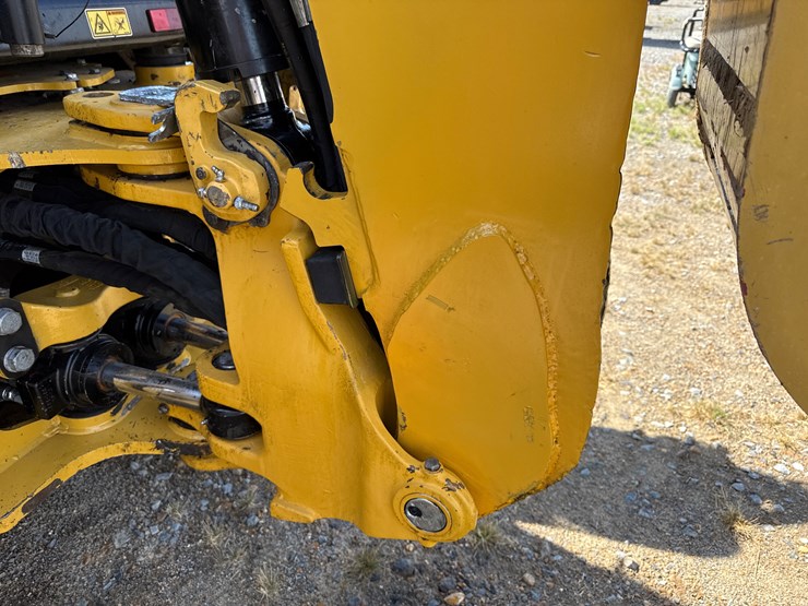 #160-•-#27079-•-caterpillar-f20f-2-4x4-backhoe-loader-image-14