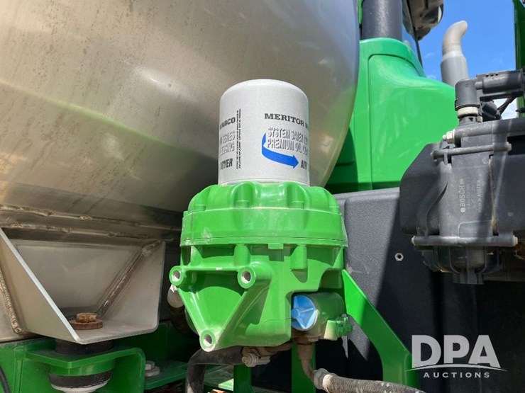 2014-john-deere-r4038-image-42