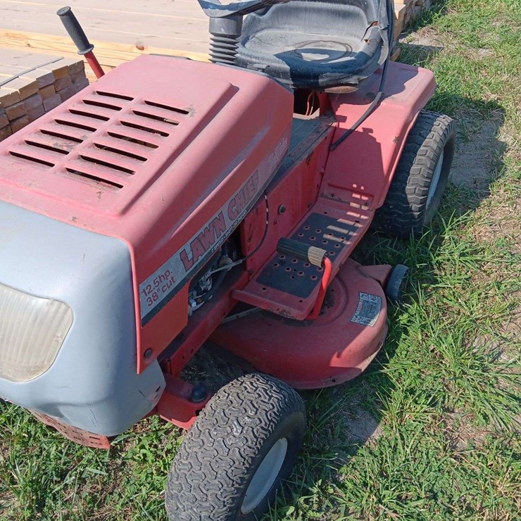 True Value lawn chief riding mower, 50" deck, needs work
