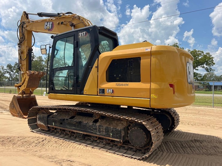 2022-caterpillar-317-image-2