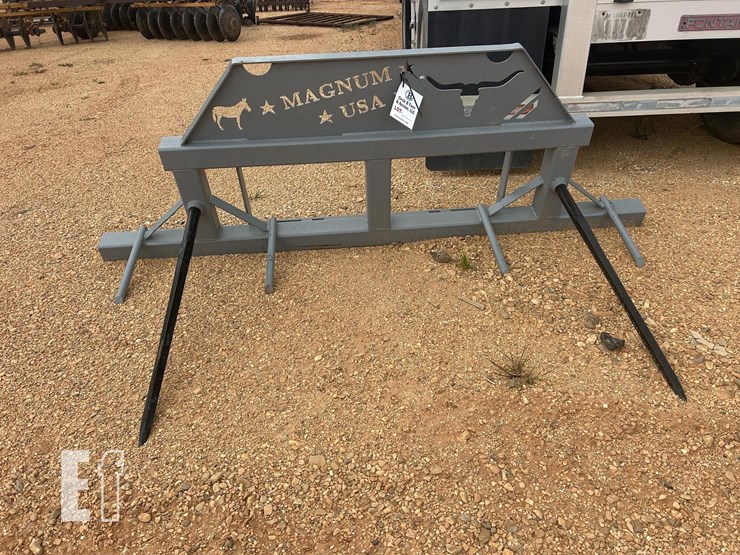magnum-usa-double-hay-spear-image-2