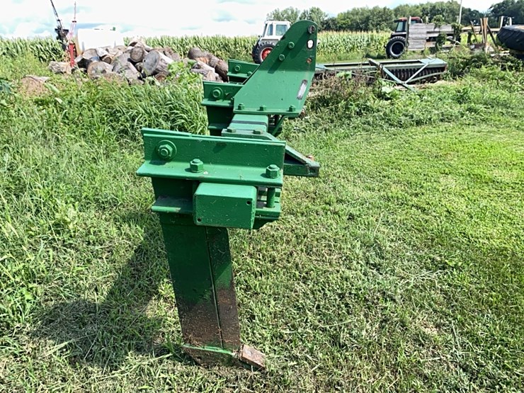 john-deere-3-pt-ripper-image-2