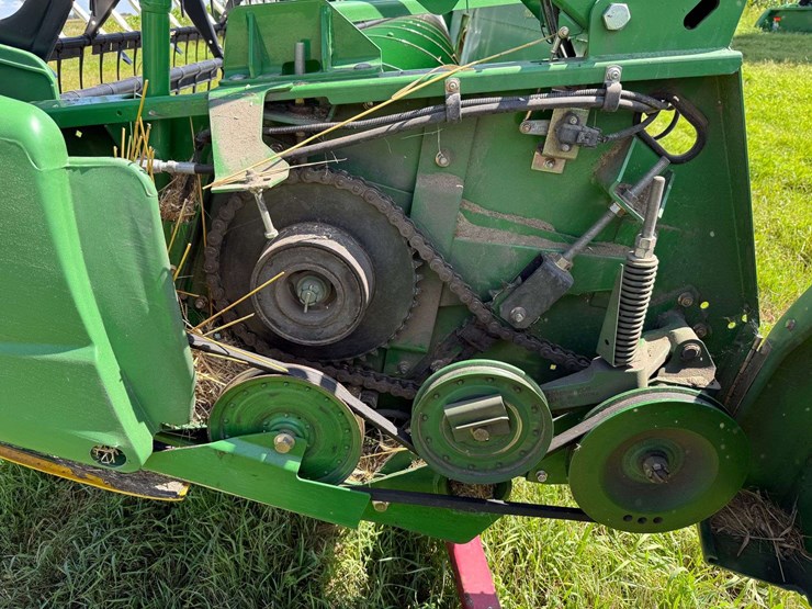 2010-john-deere-635f-image-24