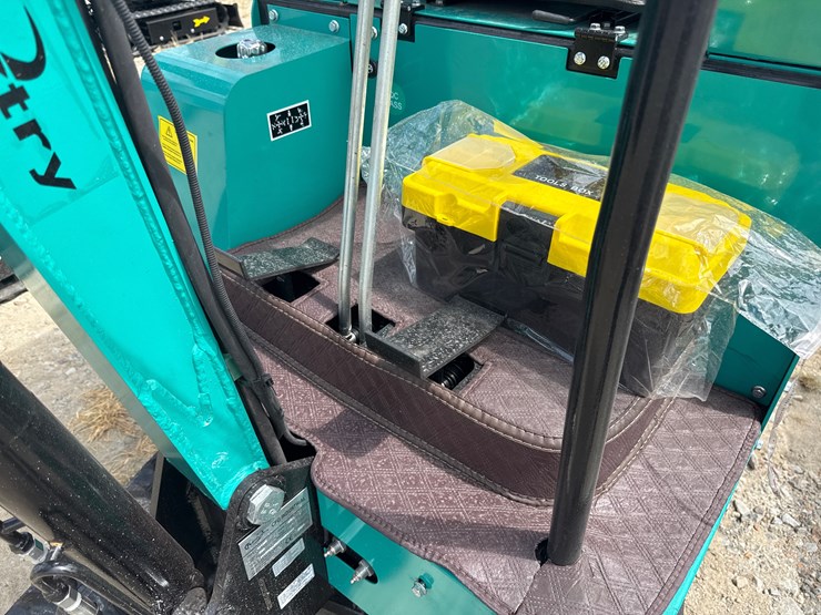 #220-•-#26491-•-unused-cfg-h15r-mini-excavator-h15r20250706b8020-image-12