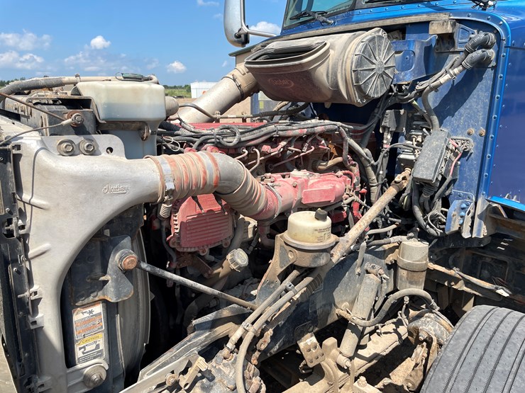 #2108-•-2012-peterbilt-truck-tractor-(has-mn-title-in-delay)-image-27