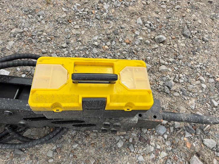 #230-•-#27016-•-unused-giyi-gy-p45-mini-skid-steer-breaker-psc452507148-image-6