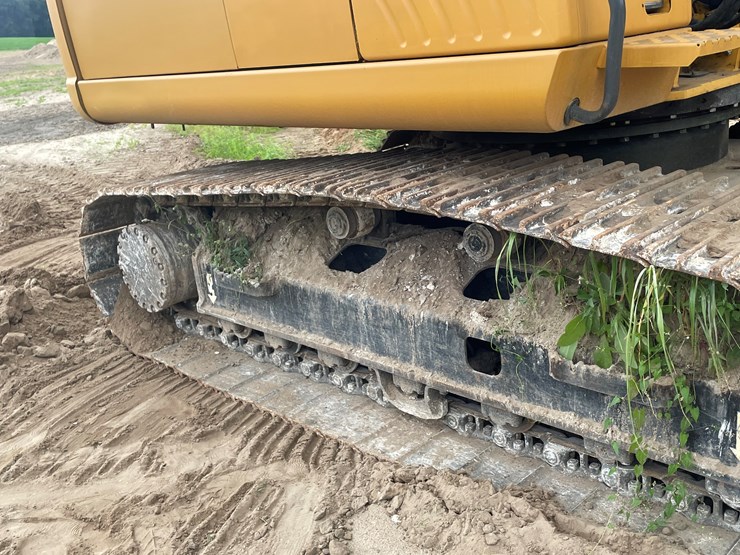deere-160d-lc-image-53