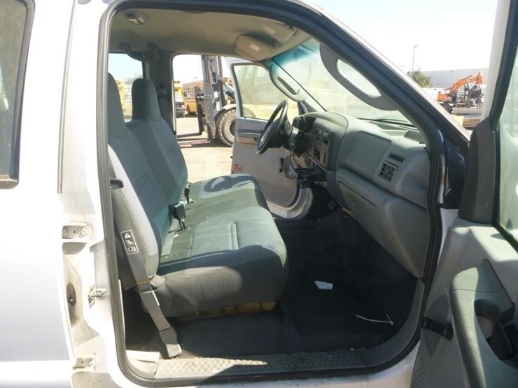 2003-ford-f350-image-13