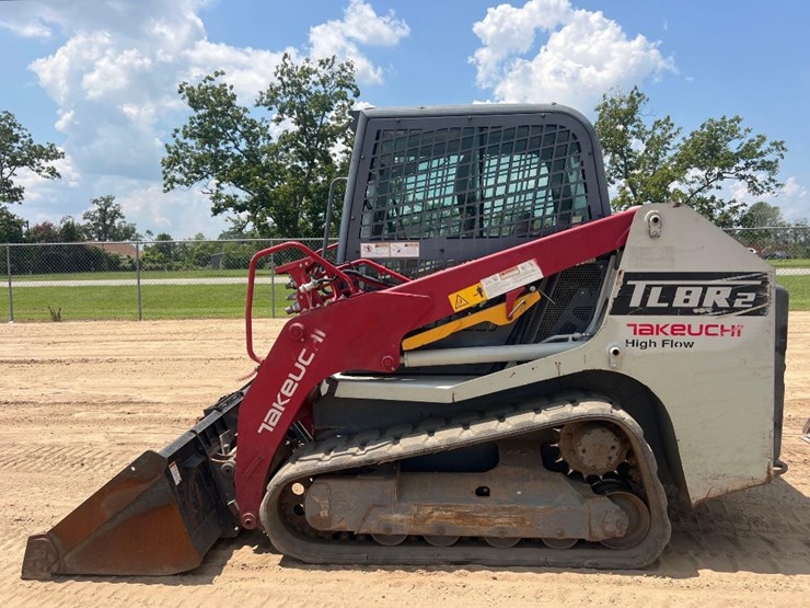 2021-takeuchi-tl8r2-image-1