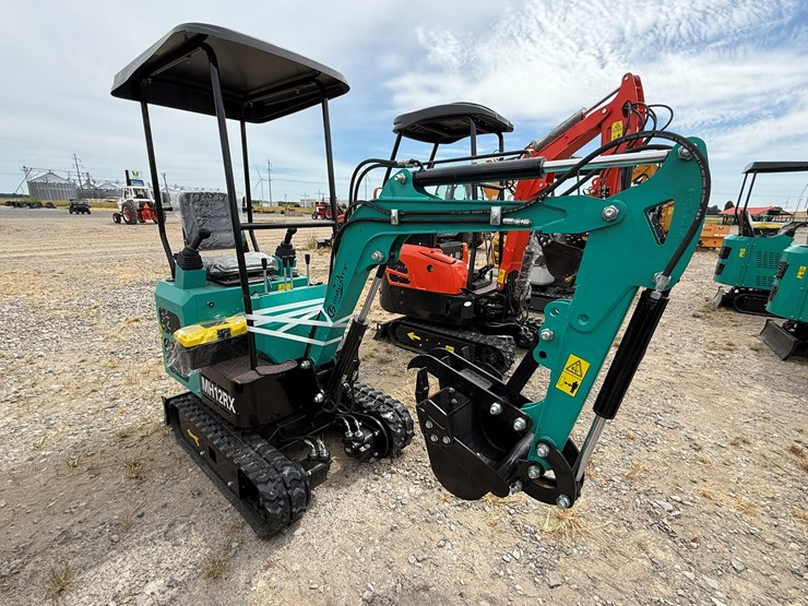 #220-•-#26487-•-unused-cfg-mh12rx-mini-excavator-image-2