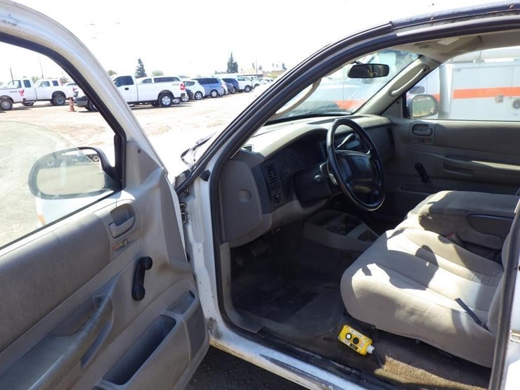 2004-dodge-dakota-image-7