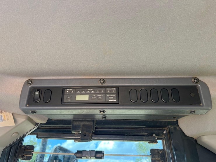 2019-komatsu-wa380-8-image-35