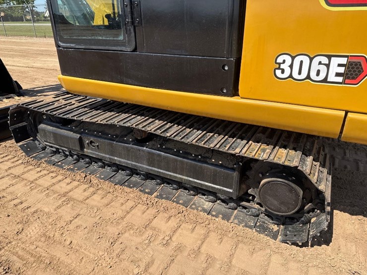 2016-caterpillar-306e-image-9